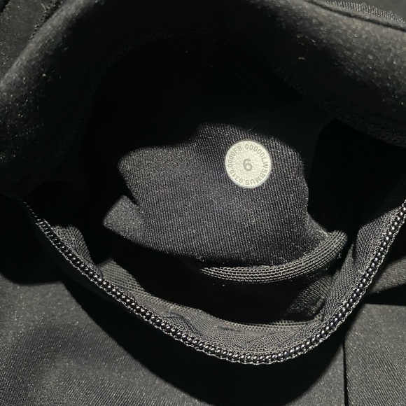 Lululemon athletica capris - Picture 3 of 3